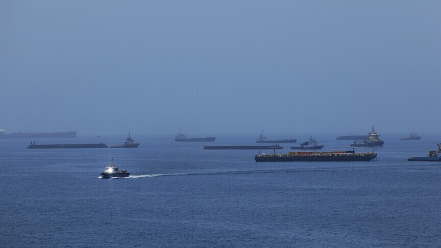 Babülmendep'te Tanker Geçişleri Yüzde 69 Azaldı, Deniz Taşımacılığında Risk Büyüyor