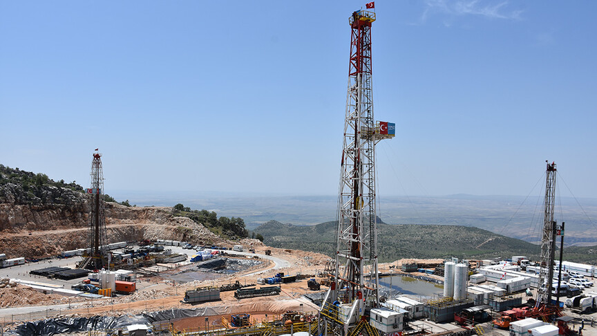 Gabar'da günlük petrol üretimi 83 bin 300 varille rekor kırdı