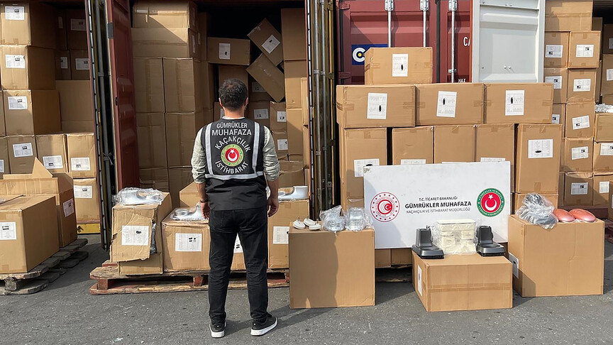 Gümrük Muhafaza Ekipleri 7 Ayda 71,9 Milyar Liralık Kaçak Eşya Yakaladı