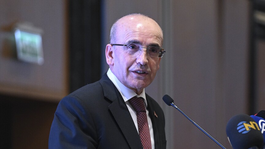 Şimşek: Dış Ticaret Açığındaki Artış Öngörülenden Sınırlı, Cari Açık Yüzde 2,6 Bekleniyor